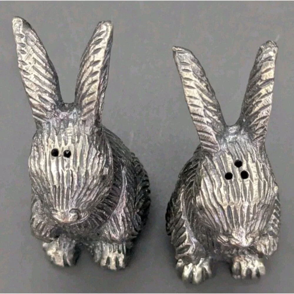 Pottery Barn Pewter Easter Bunny Rabbit Salt & Pepper Shakers 3 3/4